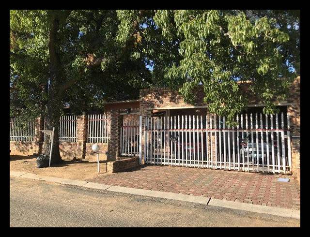 4 BEDROOM HOUSE FOR SALE IN SASOLBURG EXT 10